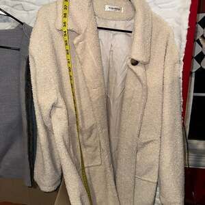 Angashion Cream Faux Fur Sherpa Lapel Teddy Jacket Coat